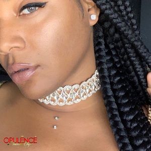 Opulux Choker